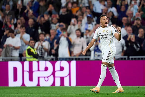 皇马11轮西甲获6点球，同期纪录仍由巴萨保持