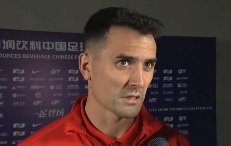 周定洋：蓉城如命，续约话题触动情感深处