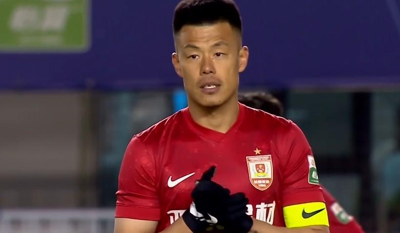 中超里程碑：37岁谭龙达成200场出场纪录