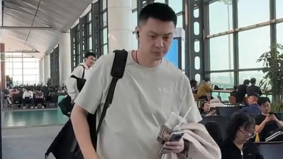 杨鸣晒第六次全运会帅照，赵继伟跟发！辽篮能否三连冠引热议