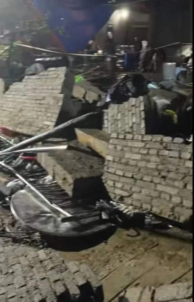 云南昭通葬礼围墙倒塌致6死，家属质疑事故原因