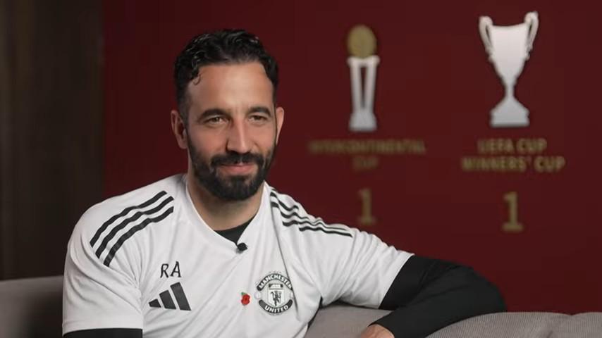 阿莫林执教曼联周年谈：压力铸就信心，胜利定义足球快乐