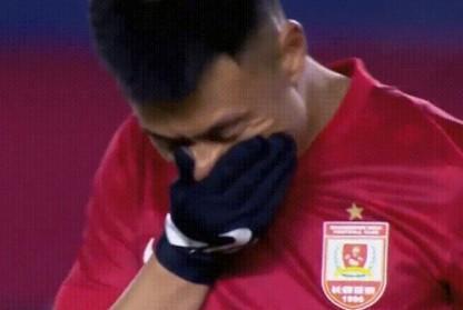 谭龙8年亚泰生涯：两度随队降级又冲超，今朝再陷中甲