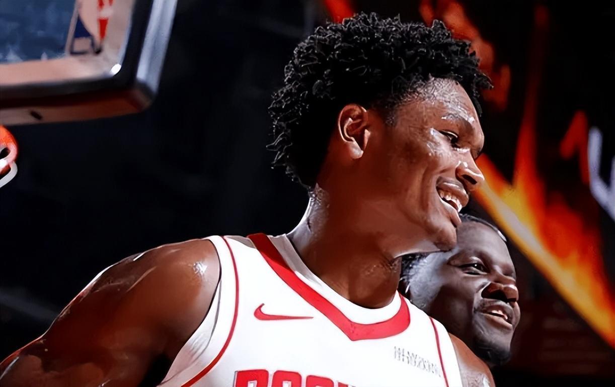 火箭128-101大胜凯尔特人：四大亮点解析，阿门、奥科吉成关键！