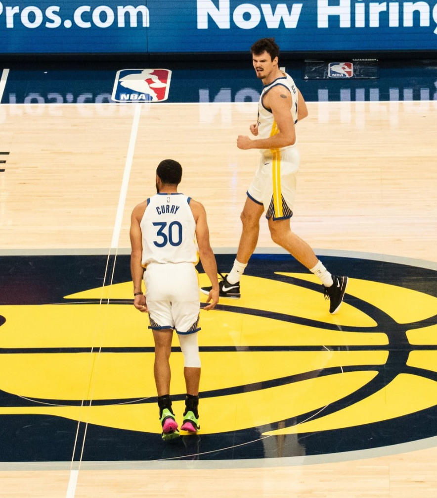 勇士11分领先遭步行者逆转，库里低迷成关键败因