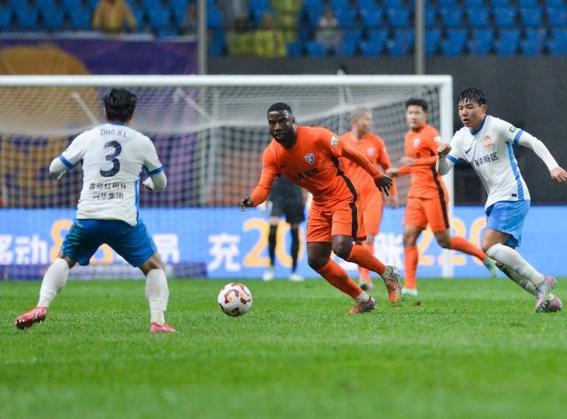 中超第29轮：恩里克破门内内中柱 云南玉昆1-0力克青岛西海岸