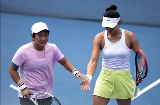蒋欣玗与王雅繁WTA香港站女双夺冠 成就双打辉煌