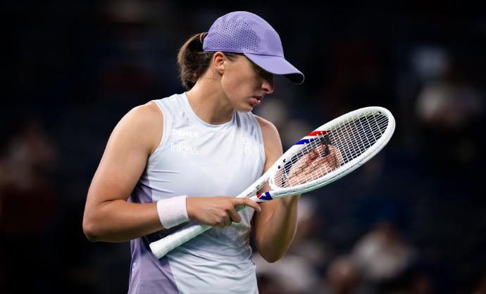 斯瓦泰克创69站首秀不败纪录，上一次首轮输球追溯至2021年