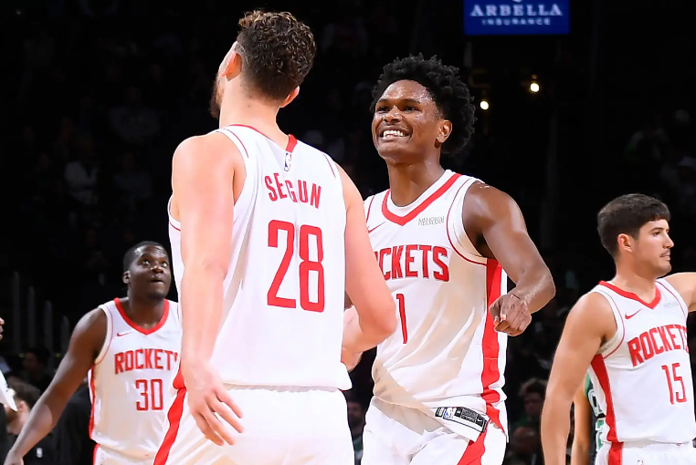 火箭新星阿门-汤普森控卫位置渐入佳境，打出赛季最佳表现