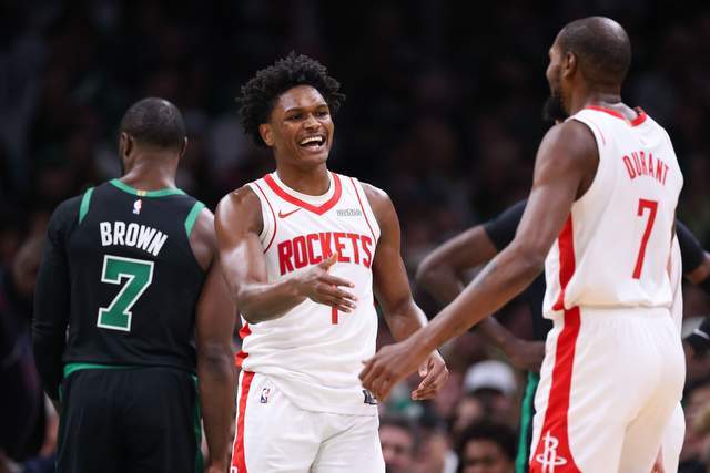 火箭新星谢泼德爆发！17分钟高效12+3零失误，成长轨迹令人欣喜