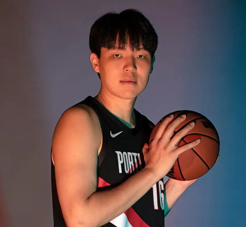 杨瀚森被下放NBA发展联盟的四大核心原因深度解析