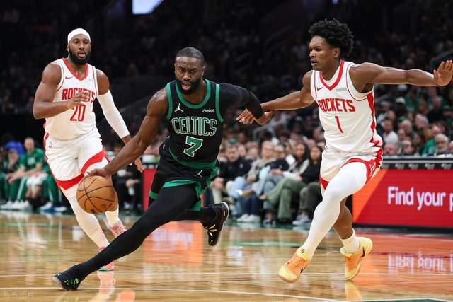 火箭三分雨狂轰凯尔特人！杜兰特20分，阿门6助攻率队大胜