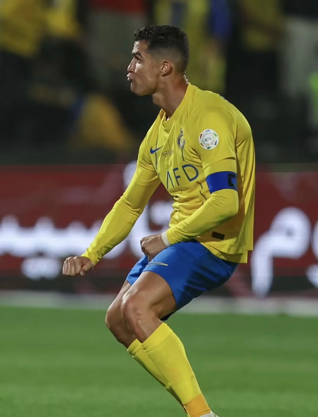 C罗104分钟争议点球引热议：利雅得胜利时间背后的赛场风波