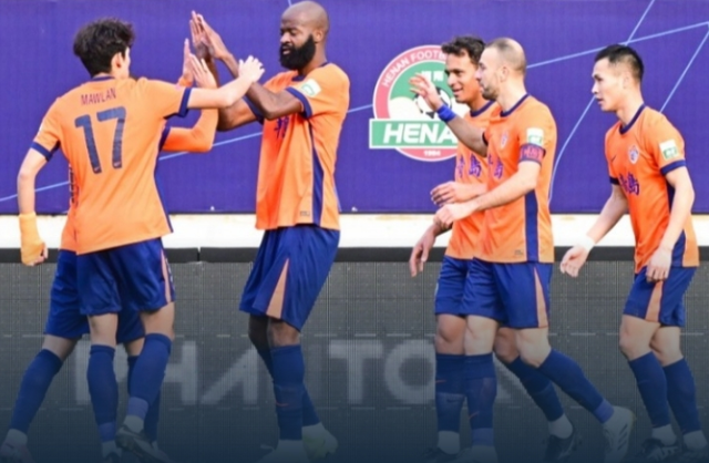 中超保级战：海牛1-0胜三镇送亚泰降级，梅州客家保级条件揭秘