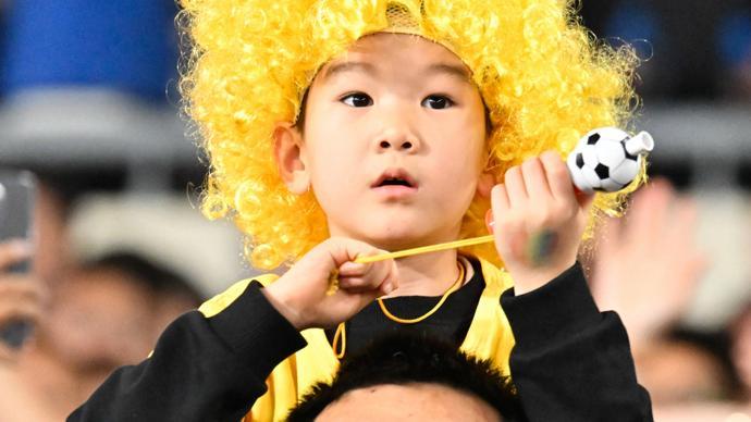 苏超联赛：草根足球的童话激励青少年足球梦想