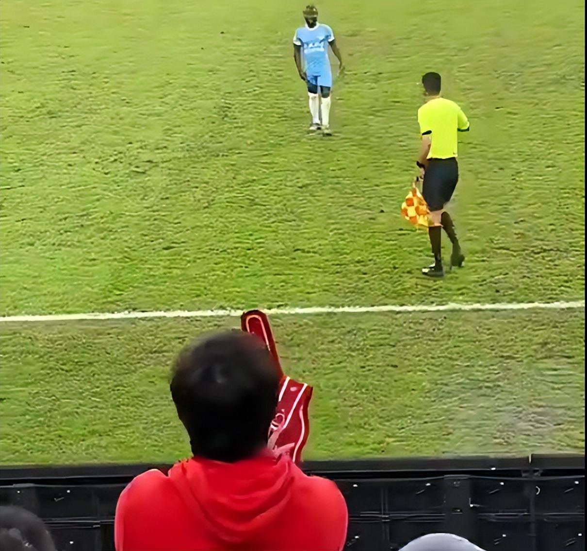 成都蓉城应对种族歧视事件：切割极端球迷，寻求减轻足协处罚