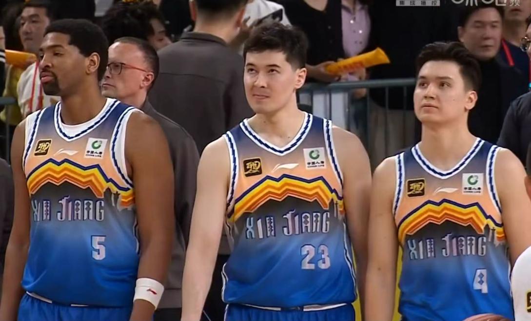 新疆男篮官宣第四外援！1.96米NBA双能卫加盟，曾场均9.7分