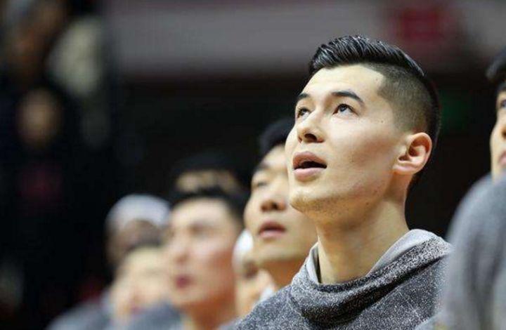 新疆男篮官宣新外援蒂龙·华莱士，刘炜重组后场火力升级