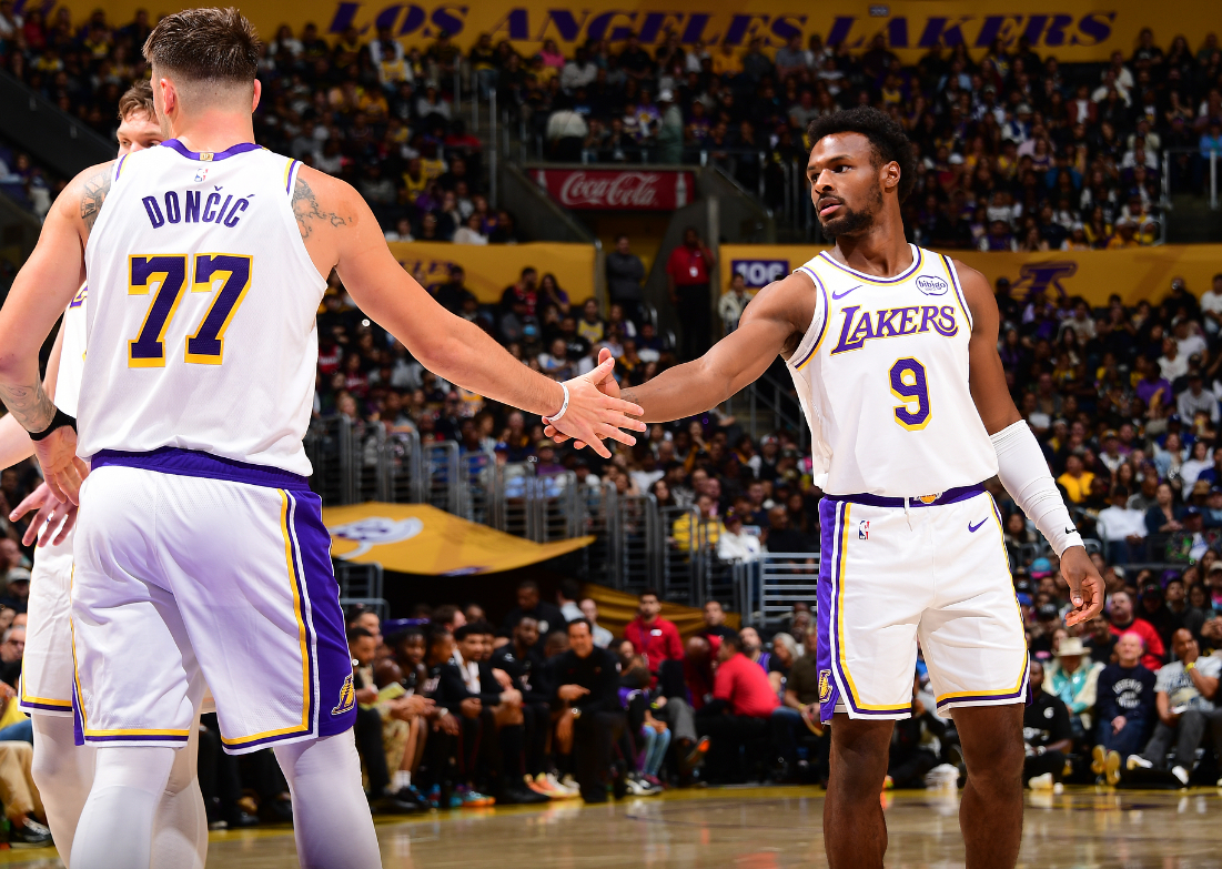 东契奇29+11+10三双锁胜局！决胜2+1与罚球定乾坤