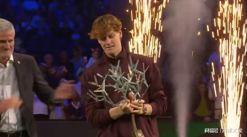 辛纳巴黎大师赛夺冠创历史，都灵年终总决赛能否守住世界第一？