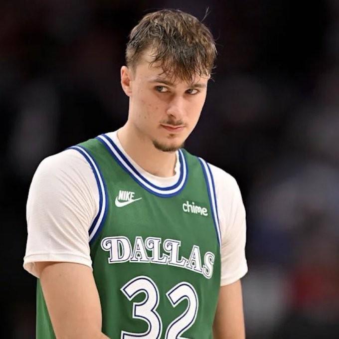 基德揭秘：让弗拉格打控卫的两大考量，健康与季后赛布局