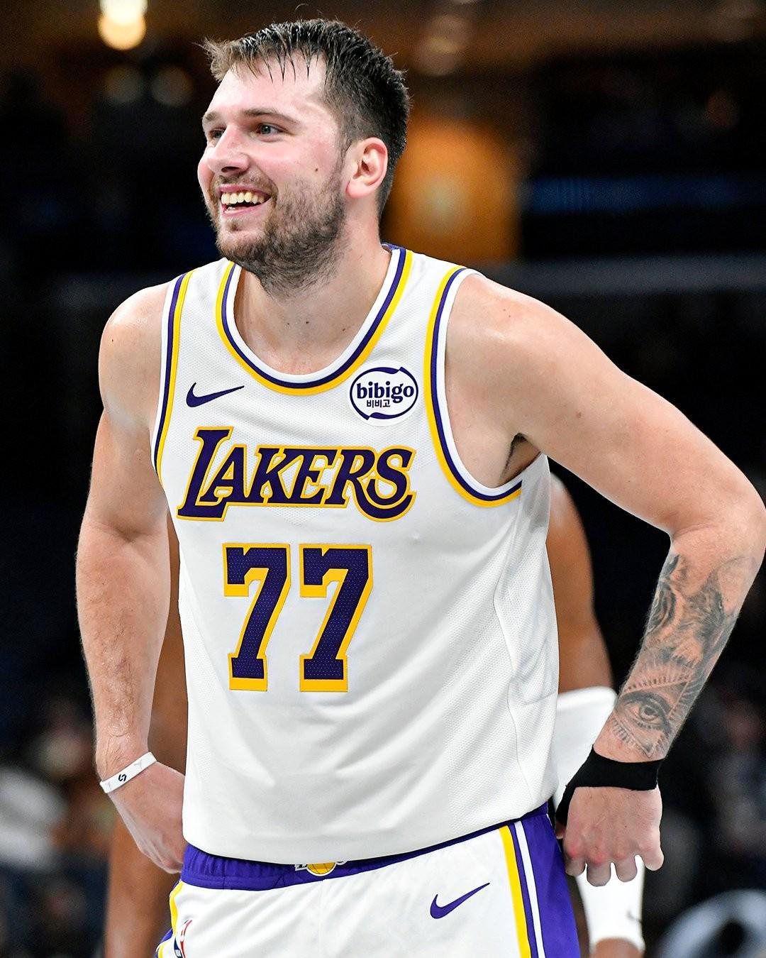 东契奇砍29分11板10助三双，助湖人击败热火获三连胜