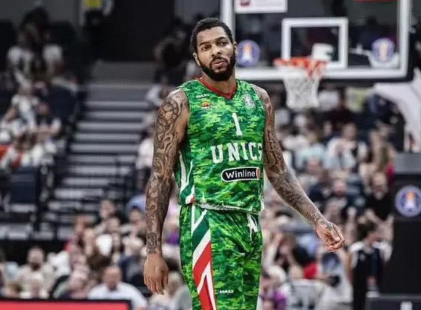 山东男篮官宣签约前掘金前锋德沃恩-艾库恩-珀塞尔