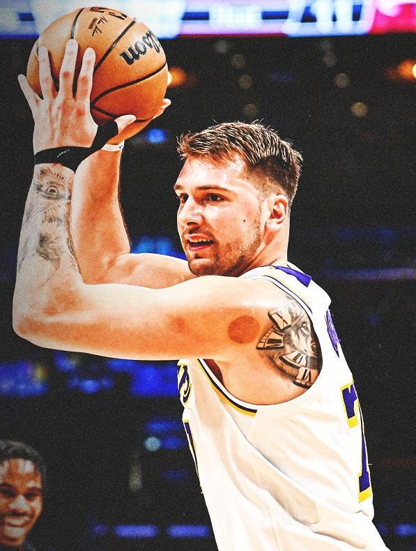 湖人130-120胜热火：里夫斯26+11东契奇三双，背靠背再战开拓者