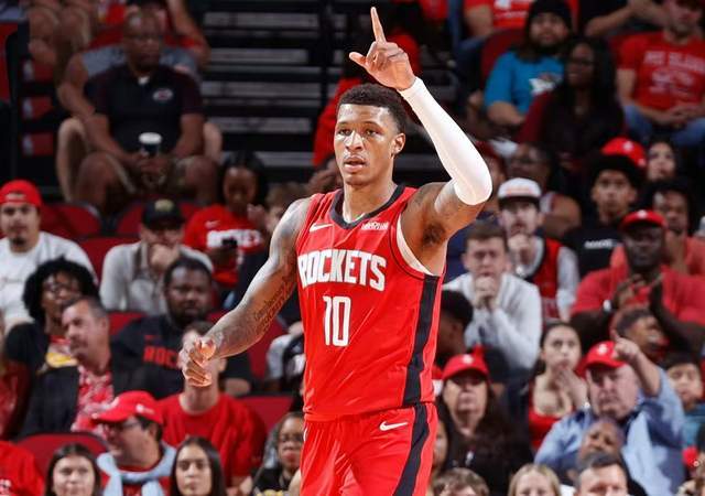 火箭队锋线变动：15+5锋线受伤，双塔首发+谢泼德替补成看点