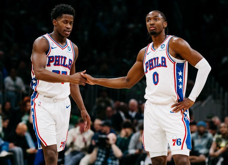 76人轻取篮网送其6连败，马克西26+7，乌布雷单节22分爆发