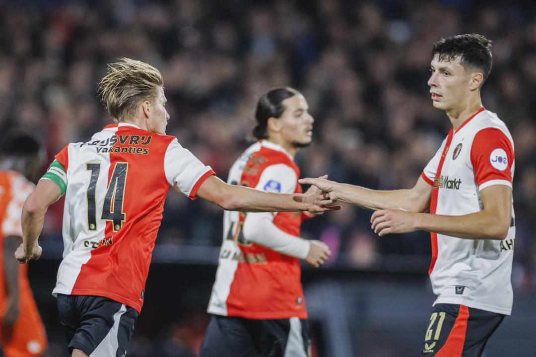 震撼足坛！日本锋霸荷甲狂轰13球 追平姆巴佩哈兰德登顶射手榜