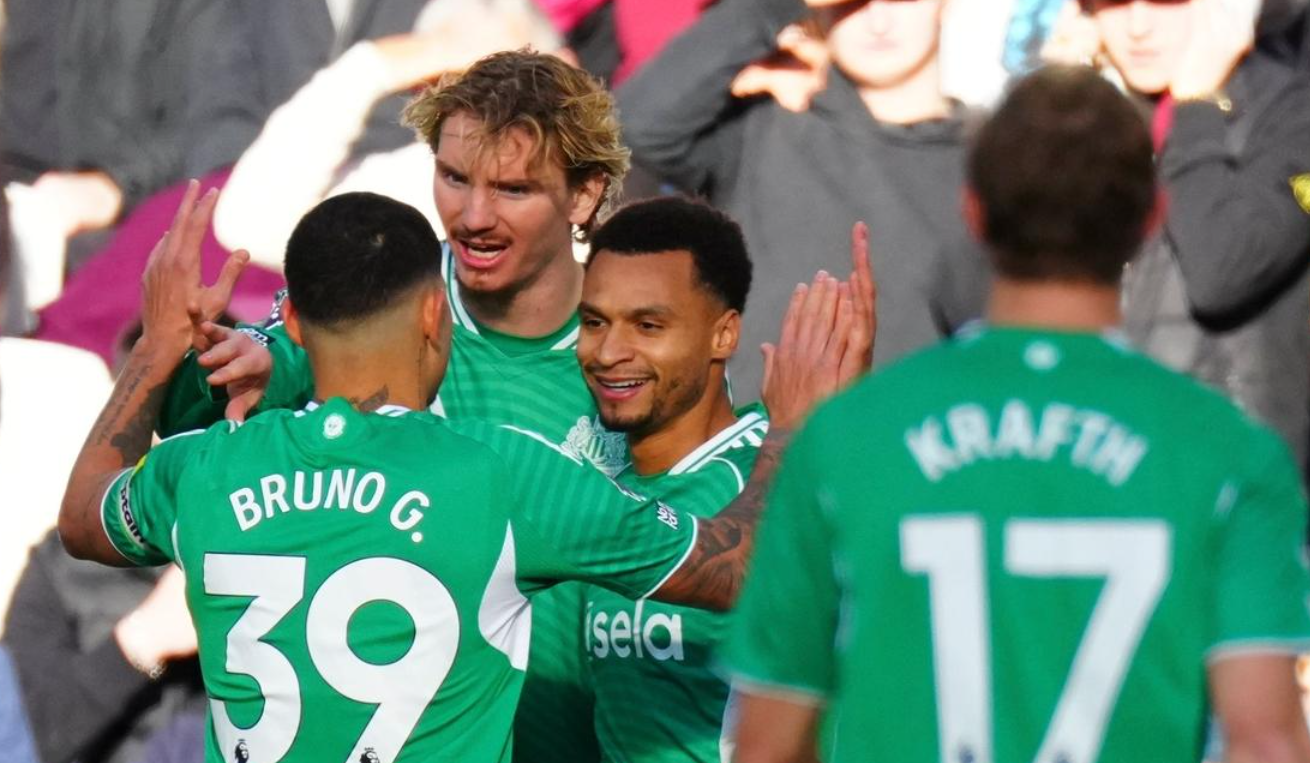 英超第10轮积分战报：纽卡爆冷负西汉姆，曼城升至次席，曼联暂列第八