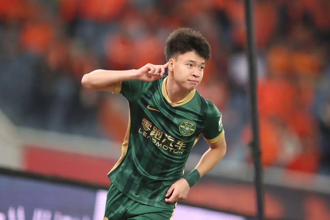十五运男足U20组：浙江爆冷负新疆，四川大胜澳门，冯禹豪独中三元