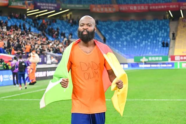 青岛海牛保级形势逆转，最后一轮决战浙江队成关键