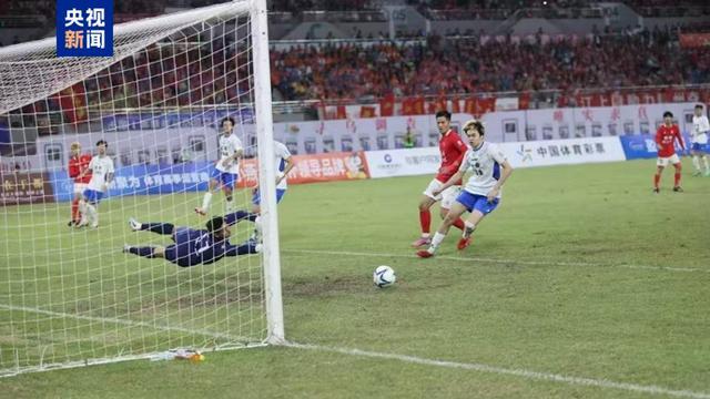 2025江西省城市足球联赛：赣州队勇夺“赣超”冠军