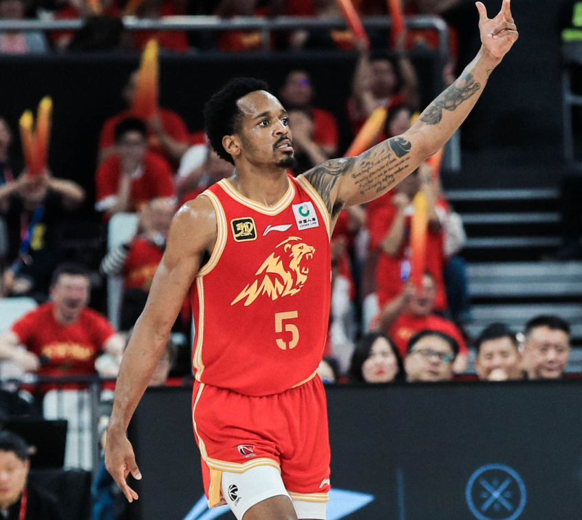 广厦一周内集齐四大外援！全运球员归队在即，下赛季剑指卫冕