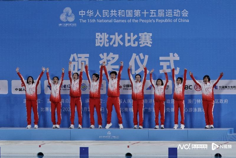 广东跳水梦之队零失误摘十五运会首金，全红婵陈艺文领衔夺冠