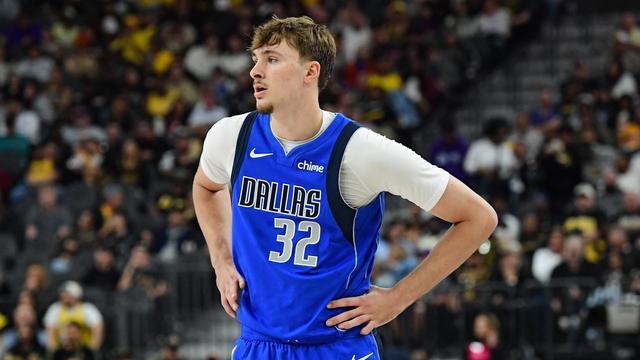 独行侠负火箭：弗拉格表现虎头蛇尾，下半场得分挂零