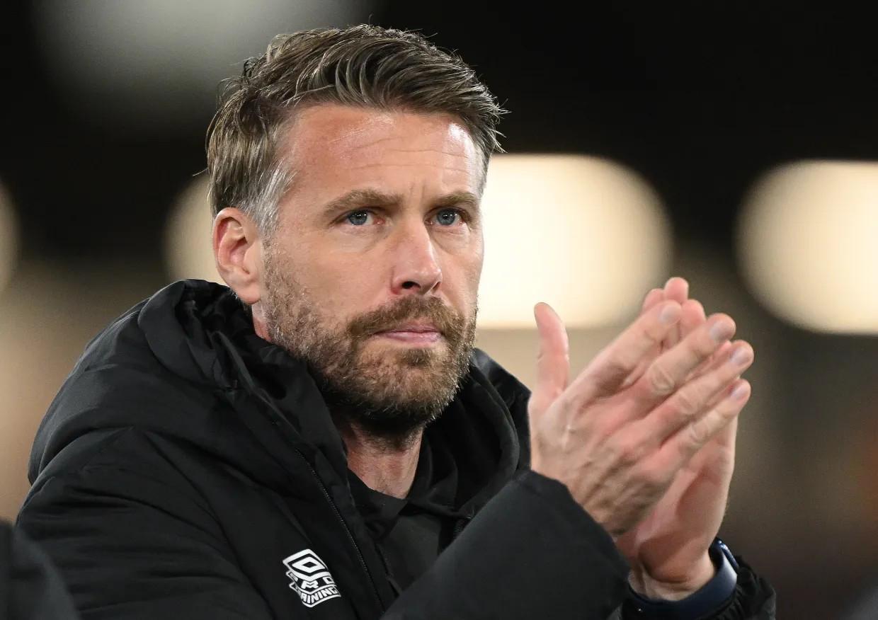 英媒：罗伯·爱德华兹或成狼队新帅，滕哈格机会渺茫