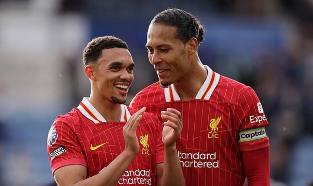 范戴克谈阿诺德：离队后未交流，曾并肩作战倍感荣幸