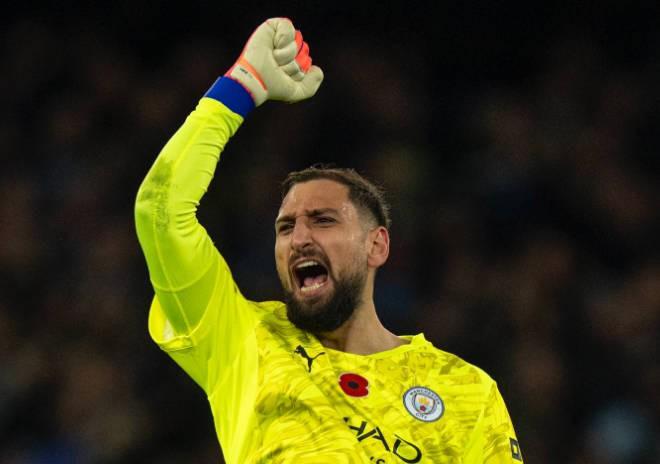 多纳鲁马专访：曼奇尼巴洛特利力荐加盟，坚定选择曼城创造历史