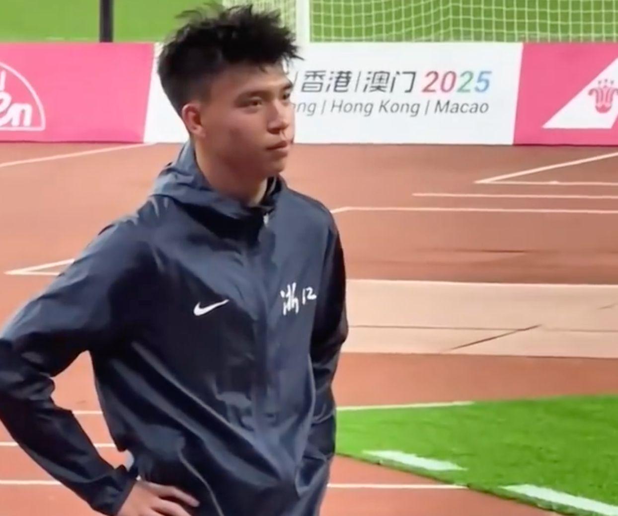 浙江U20全运会输球遭球迷训话，王钰栋无奈离场引热议