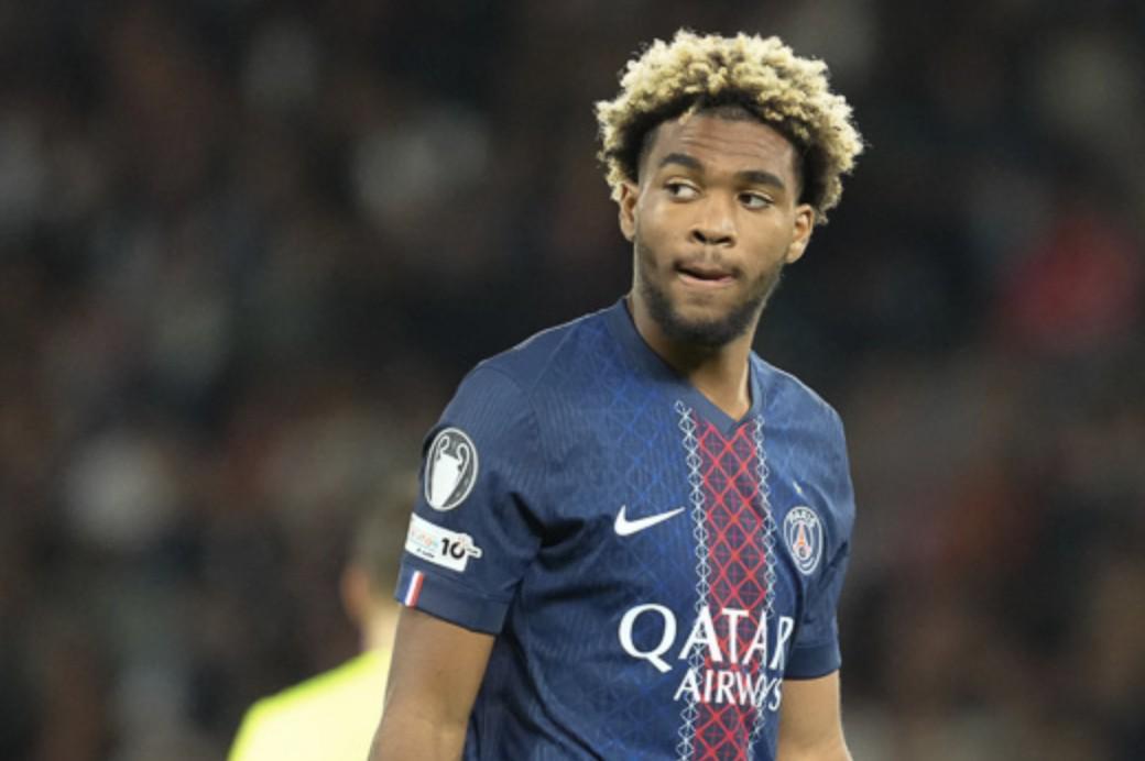 姆巴耶因规则限制无缘欧洲青年联赛，重返巴黎一线队训练