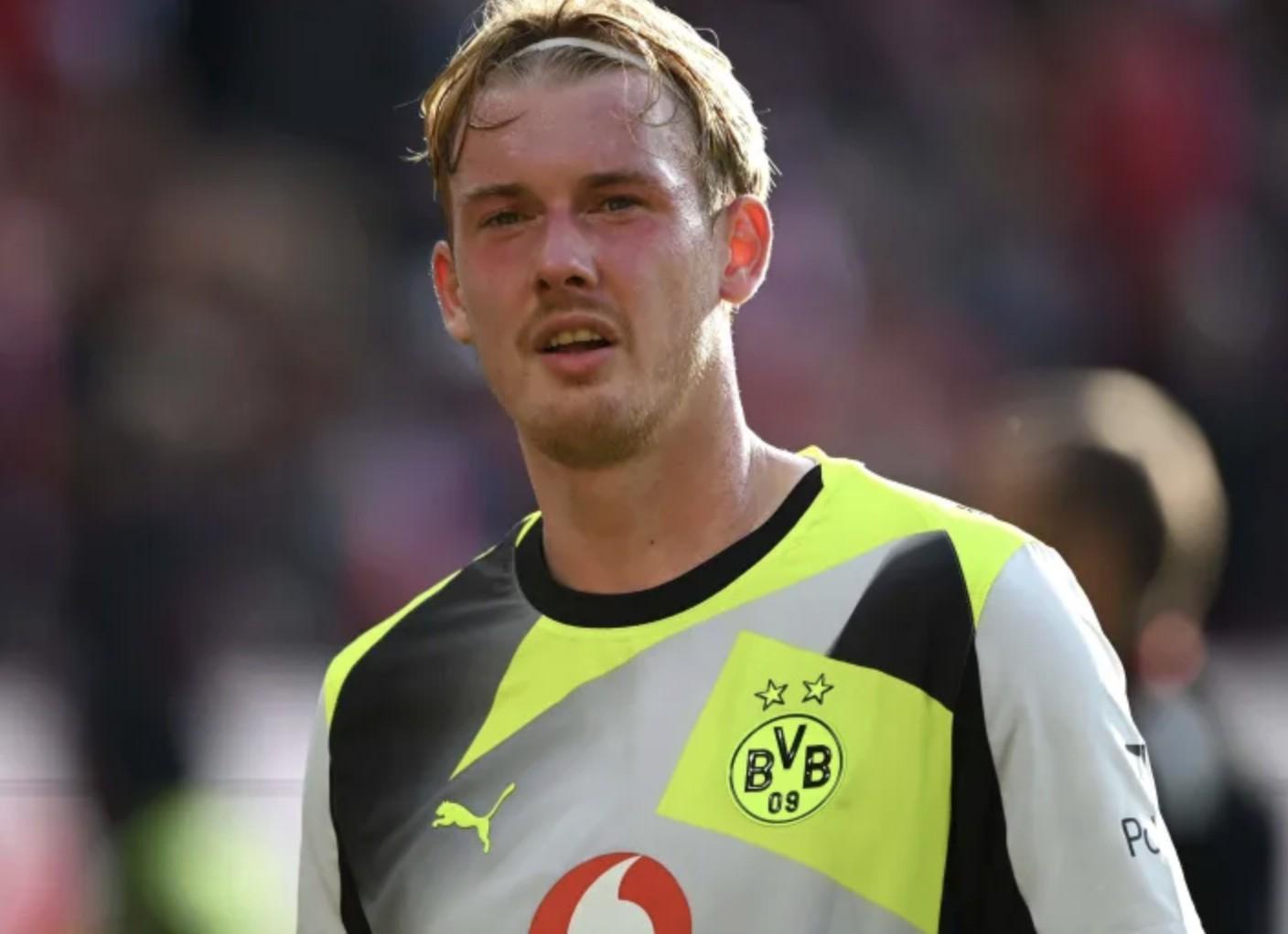 德天空：多特蒙德欲续约布兰特，降薪成关键条件