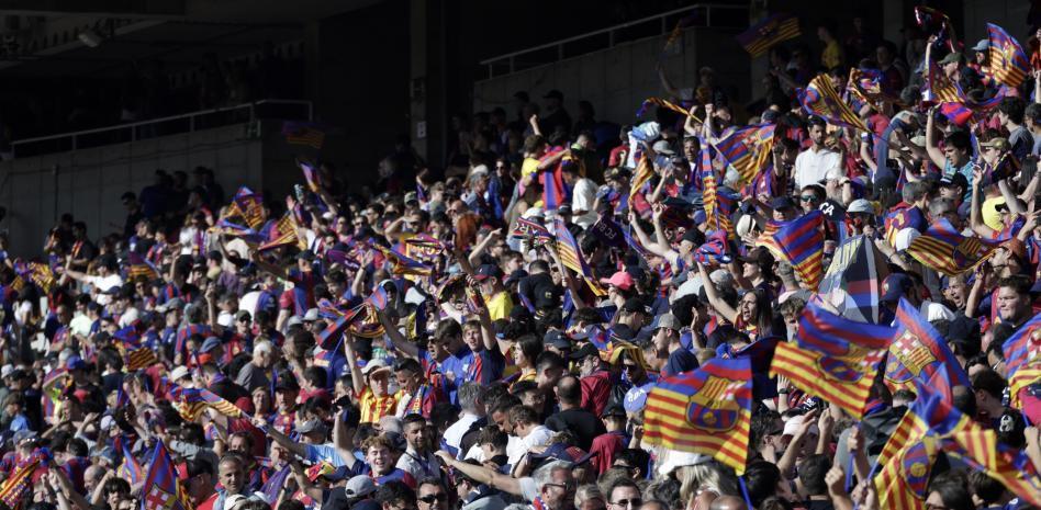 世体：布鲁日主场迎战巴萨，近3万座位1300巴萨球迷助威