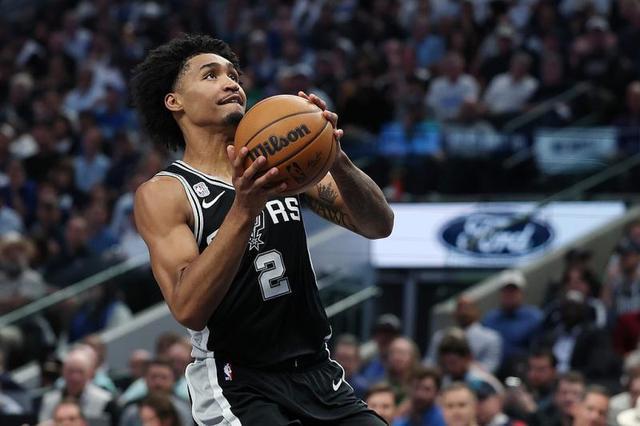 马刺榜眼小哈珀左小腿拉伤 预计缺席数周但无长期风险