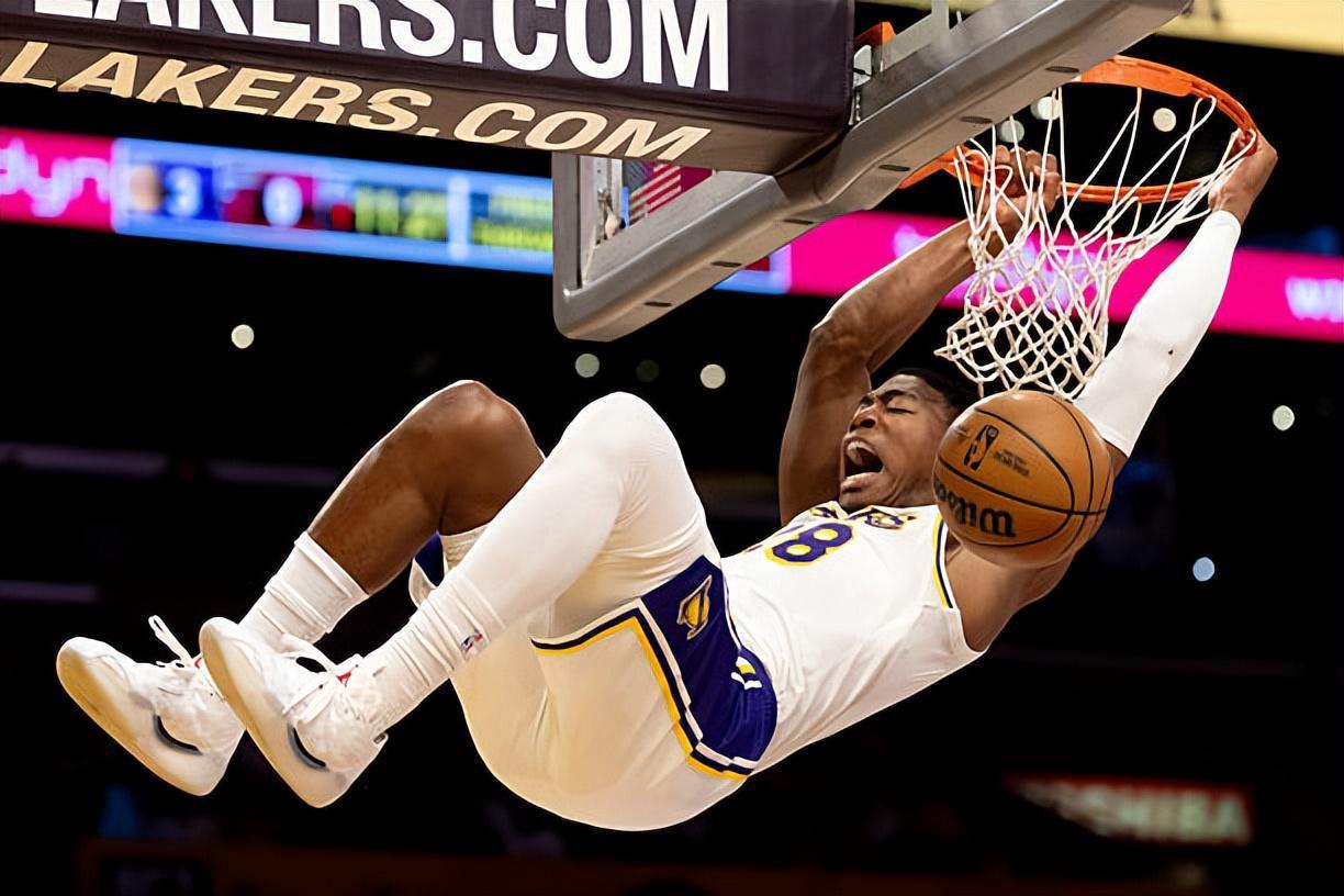 湖人锋线大将八村塁：球权不足限制进攻威胁？