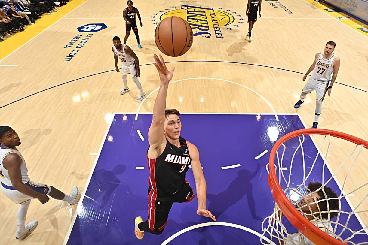 热火后场新星佩莱-拉尔松：进攻亮眼但防守短板明显