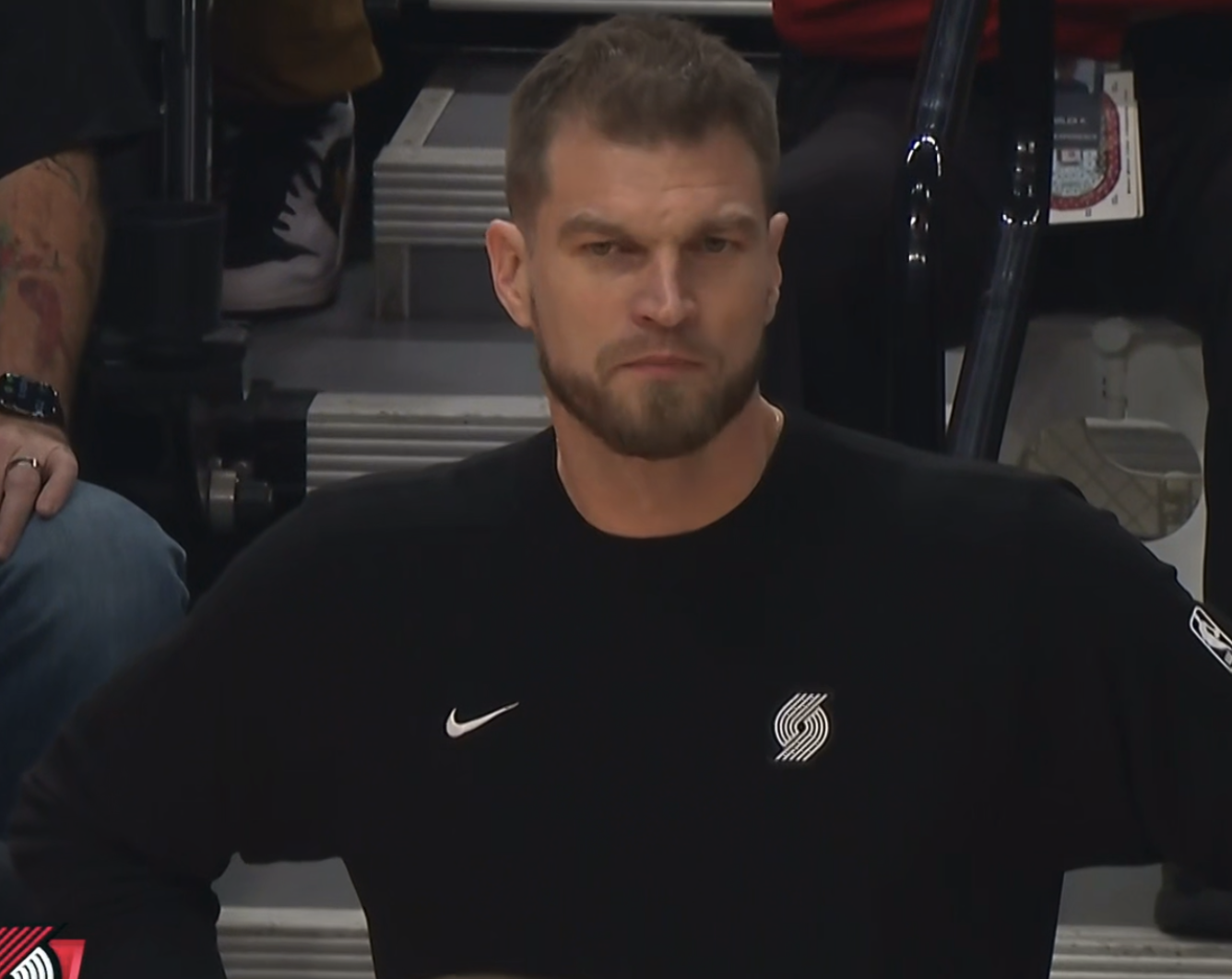 开拓者负于湖人暴露首发短板：克林根仅得2分，杨瀚森出场时间受挤压