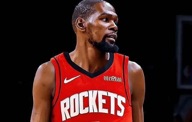 火箭4连胜！杜兰特21+6末节救主，申京26+11，阿门27+5控卫进化